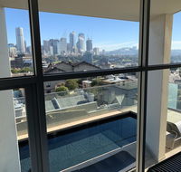 Darlinghurst Spacious apartment with balcony and pool with harbour views - Accommodation Daintree