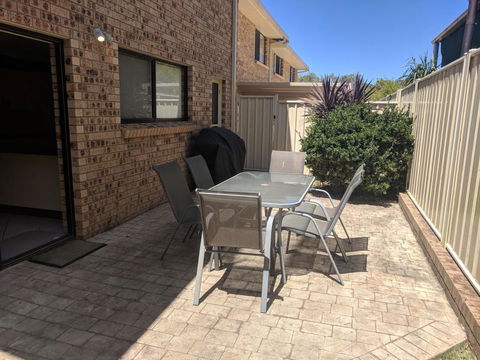 DAVIES STREET 3/14 MOLLYMOOK - Accommodation Daintree 0