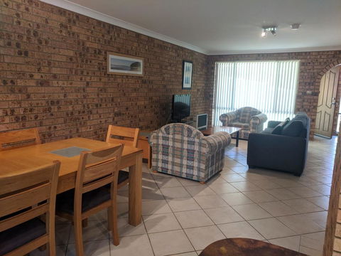 DAVIES STREET 3/14 MOLLYMOOK - Accommodation Daintree 1