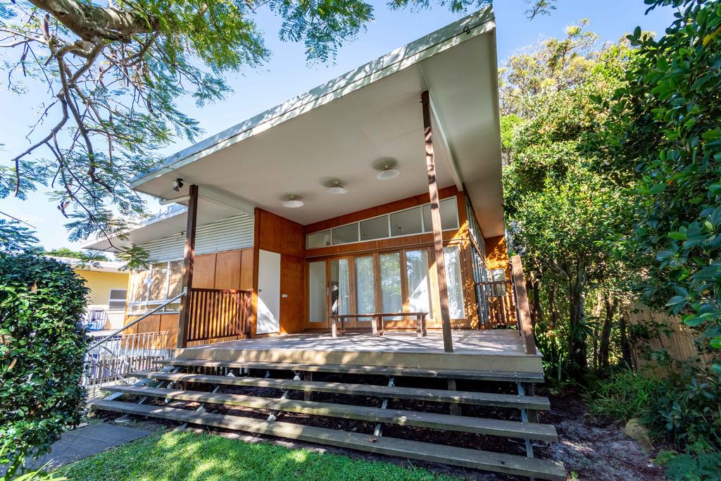 Bribie Island QLD Accommodation Daintree