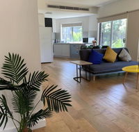 Delicate and Peaceful Bundoora Townhouse 20-R3 - Accommodation Daintree