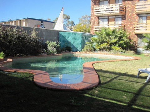 Desert Rose Inn Alice Springs - Accommodation Daintree 3