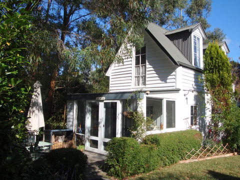 Devon Cottage - Accommodation Daintree 0