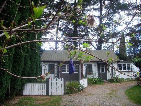 Devon Long Barn - Accommodation Daintree 0