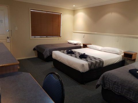 Dirranbandi Motor Inn - Accommodation Daintree 2