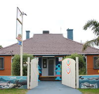 Dolphin Retreat Bunbury YHA - Accommodation Daintree