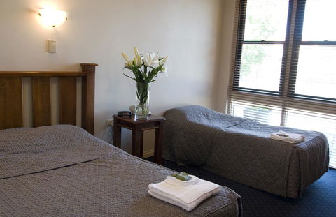 Dorset Gardens Hotel - Accommodation Daintree 0