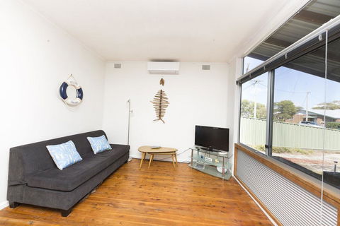 DOUGLAS COTTAGE FORSTER - Accommodation Daintree 2