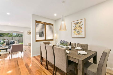 Dromana Beach House For Two Families. - Accommodation Daintree 0