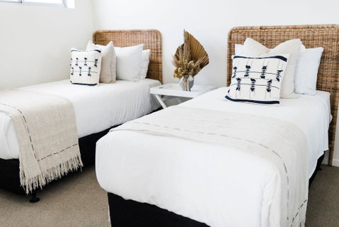 Dune Beach Front Apartment 15 - Accommodation Daintree 2
