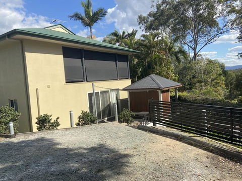 Eatons Hill Hidden Valley Retreat - Accommodation Daintree 3