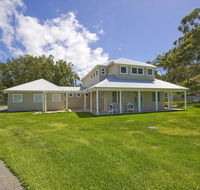 Echo Beach House 16 Reflections Dr - Luxurious House with Magnificent Pool and Ducted Air - Accommodation Daintree