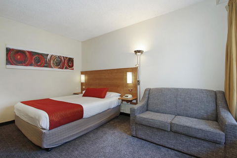 Econo Lodge Griffith Motor Inn - Accommodation Daintree 3