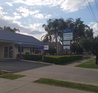 Edward Parry Motel and Apartments - Accommodation Daintree