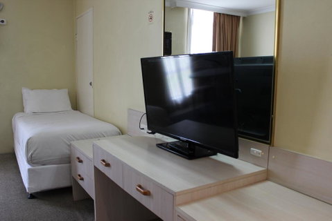 El Toro Motor Inn - Accommodation Daintree 2