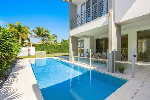 Elliston @ Corporate Boardies. - Accommodation Daintree 1