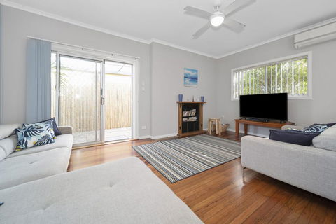 Eloora House, Blue Bay - Accommodation Daintree 1