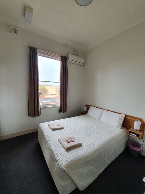 Empire Hotel Goulburn - Accommodation Daintree 3