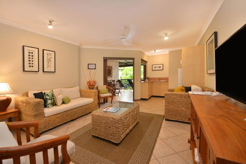 Escape@Hibiscus - Accommodation Daintree 0