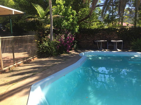 Esk Motel - Accommodation Daintree 0