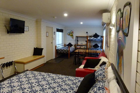 Esk Wivenhoe Motor Inn - Accommodation Daintree 3