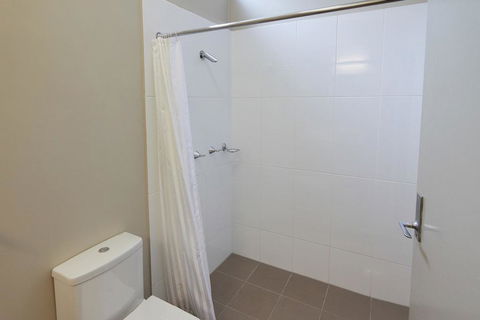 Everton Park Hotel - Accommodation Daintree 3