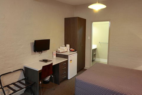 Everton Park Hotel - Accommodation Daintree 2