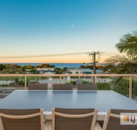 EXCLUSIVE OCEAN VIEW PENTHOUSE ON MARINE PARADE - Accommodation Daintree