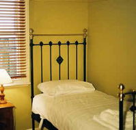 Eyre House - Accommodation Daintree