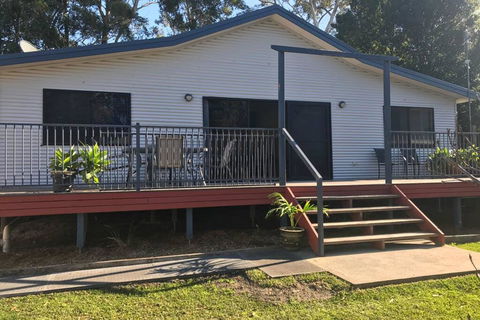 FAIRVIEW COTTAGE 25B - Waterfront Accommodation - Accommodation Daintree 2