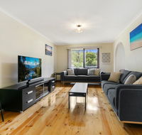 Family Getaway - Walk to Bay Beach - Accommodation Daintree