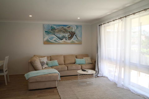 Family Getaway In Sussex - Accommodation Daintree 1