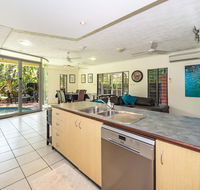 Fannie Bay Art House - Accommodation Daintree