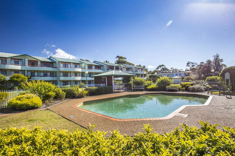 Fathoms 14 - Mollymook - Accommodation Daintree 0