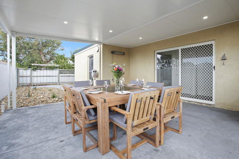 Flip Flop Retreat - Accommodation Daintree 3