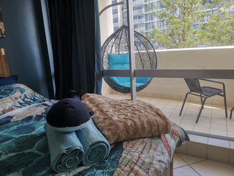 Focus Resort Oceanfront Apartments In Surfers With Ocean And Hinterland Views 25 Steps To Beach! - Accommodation Daintree 1