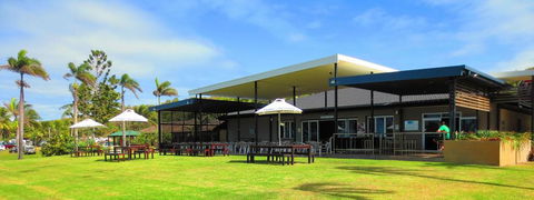 Forrest Beach Hotel/motel - Accommodation Daintree 2