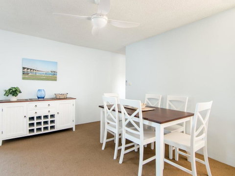 Forster Towers 51 - Accommodation Daintree 2