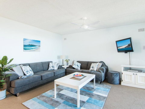 Forster Towers 51 - Accommodation Daintree 0