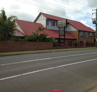 Francis Phillip Motor Inn and The Lodge - Accommodation Daintree