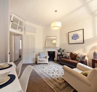 FUN TIMES in HUGE house 1 minute to SYDNEY HARBOUR - Accommodation Daintree