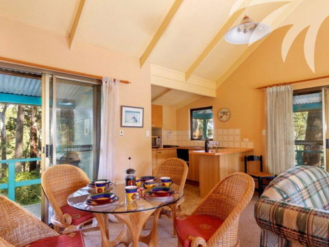 Fyshwicks Cottage - Accommodation Daintree 0