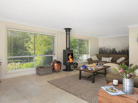 Garland Park - 3 Night Weekends For Price Of 2 - Accommodation Daintree 1