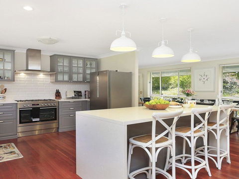 Garland Park - 3 Night Weekends For Price Of 2 - Accommodation Daintree 0