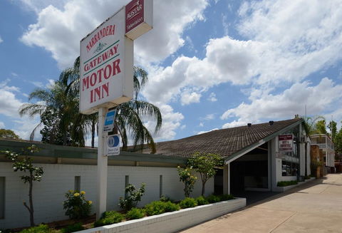Gateway Motor Inn - Accommodation Daintree 0