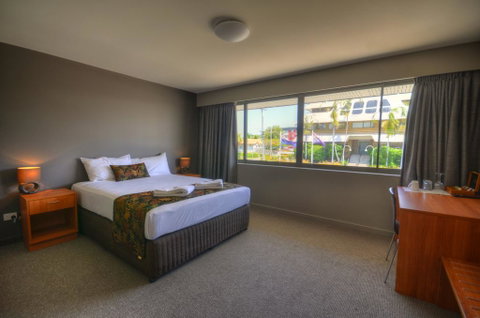 Gladstone Reef Hotel Motel - Accommodation Daintree 3