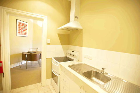 Globe Apartments - Accommodation Daintree 3