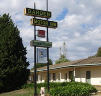 Golden Chain Garden Motor Inn Gundagai - Accommodation Daintree