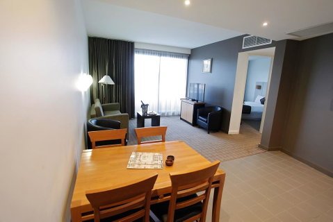 Golden Pebble Hotel - Accommodation Daintree 3