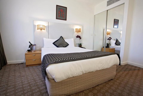 Golden Pebble Hotel - Accommodation Daintree 1